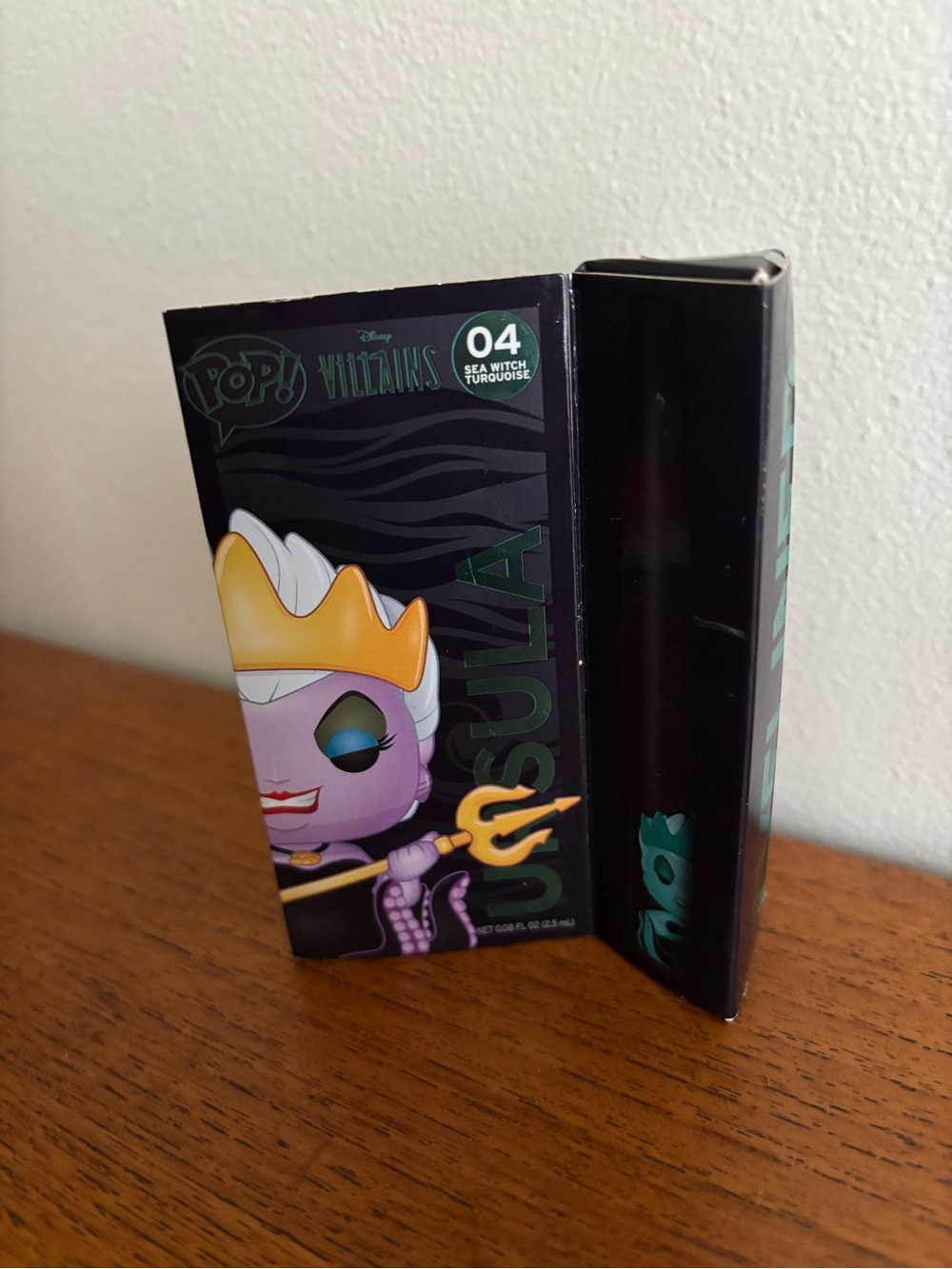 Funko pop disney villains Ursula eyeliner in box